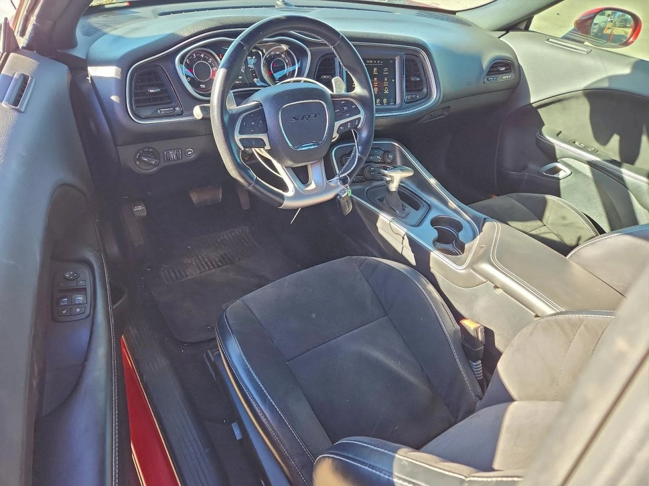 Dodge Challenger SRT 392| 6.4L V8| DISTRONIC - изображение 8