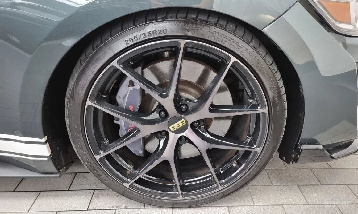 Ford Mustang  - изображение 5