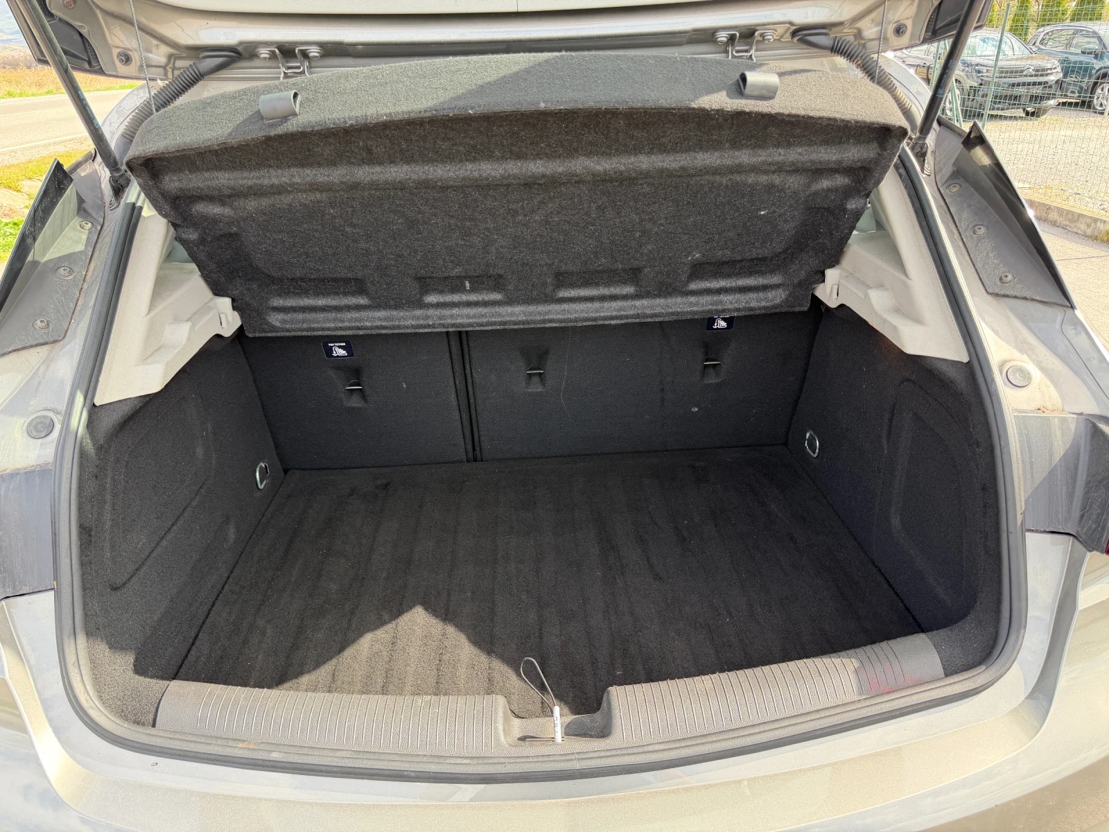 Opel Astra 1.6  CRDI, снимка 7 - Автомобили и джипове - 54137517