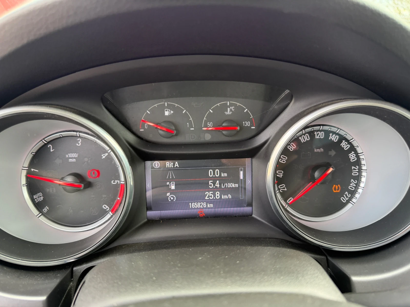 Opel Astra 1.6  CRDI, снимка 12 - Автомобили и джипове - 54137517