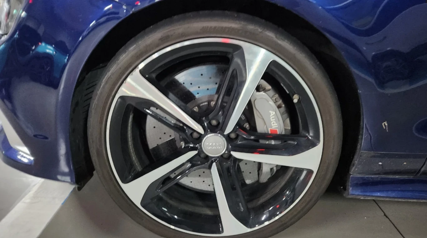 Audi Rs7 КЕРАМИКА * ОБСЛУЖЕН, снимка 5 - Автомобили и джипове - 54891035