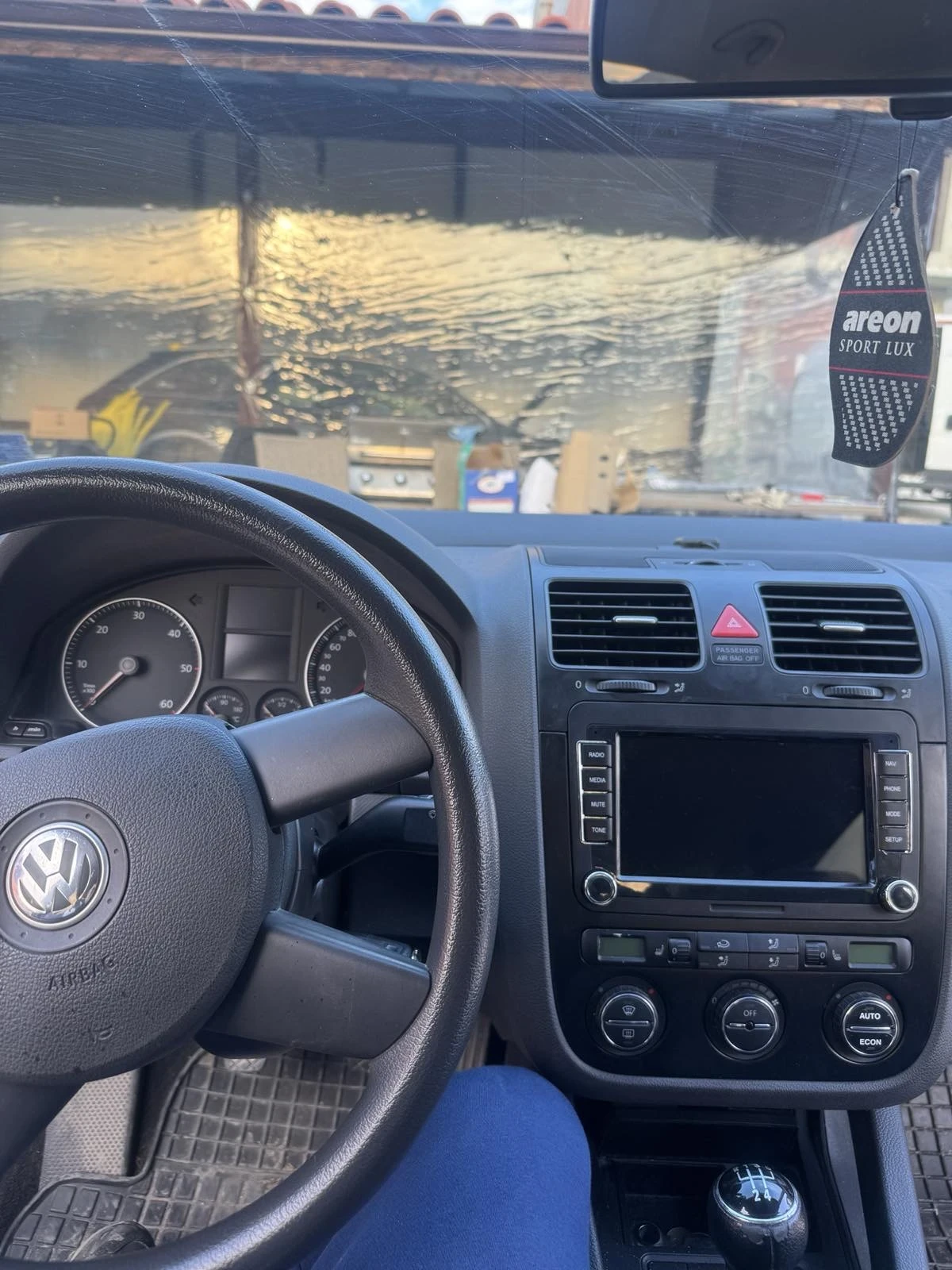 VW Golf 1.9 tdi, снимка 5 - Автомобили и джипове - 55298424