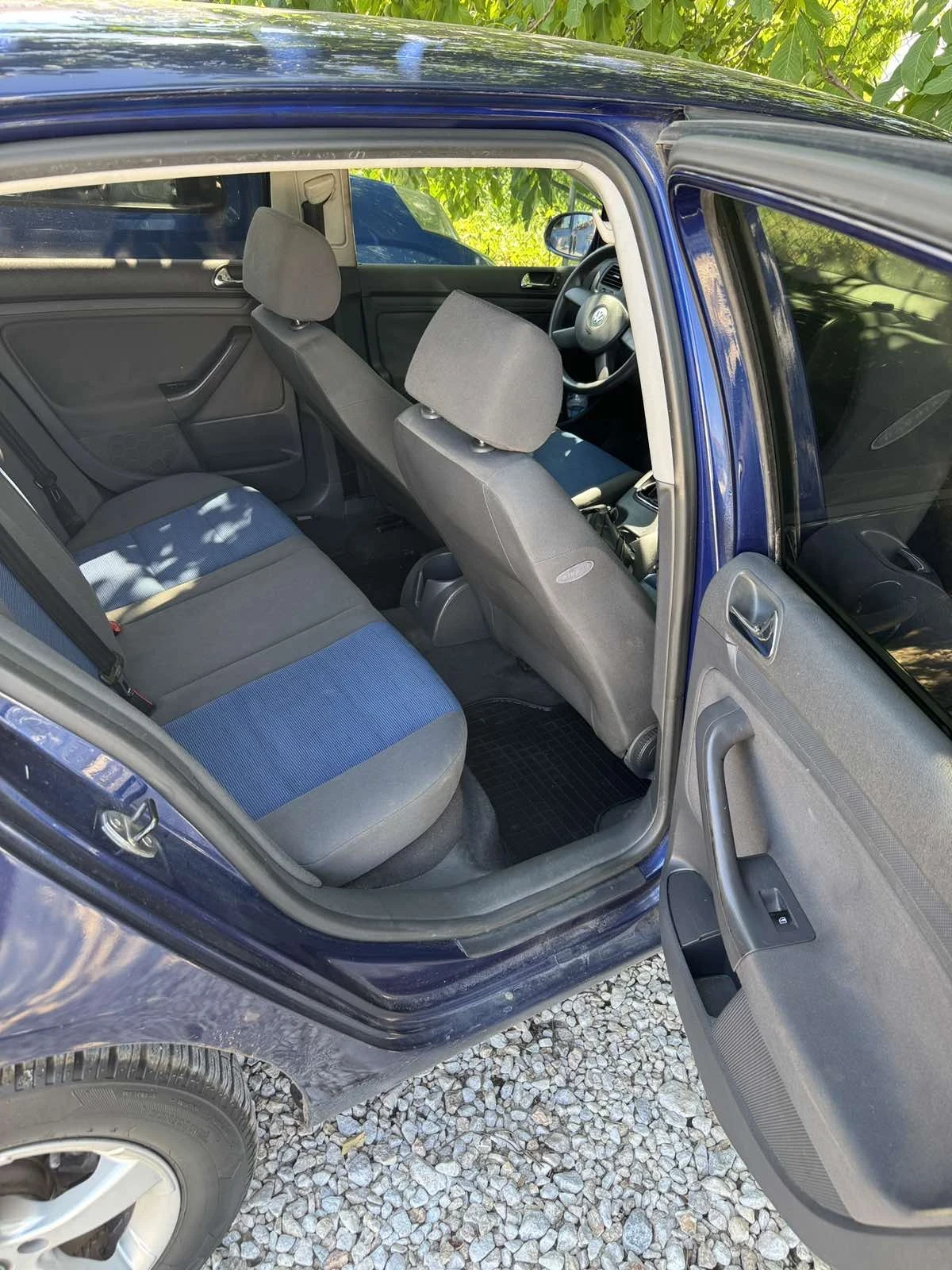 VW Golf 1.9 tdi, снимка 8 - Автомобили и джипове - 55298424