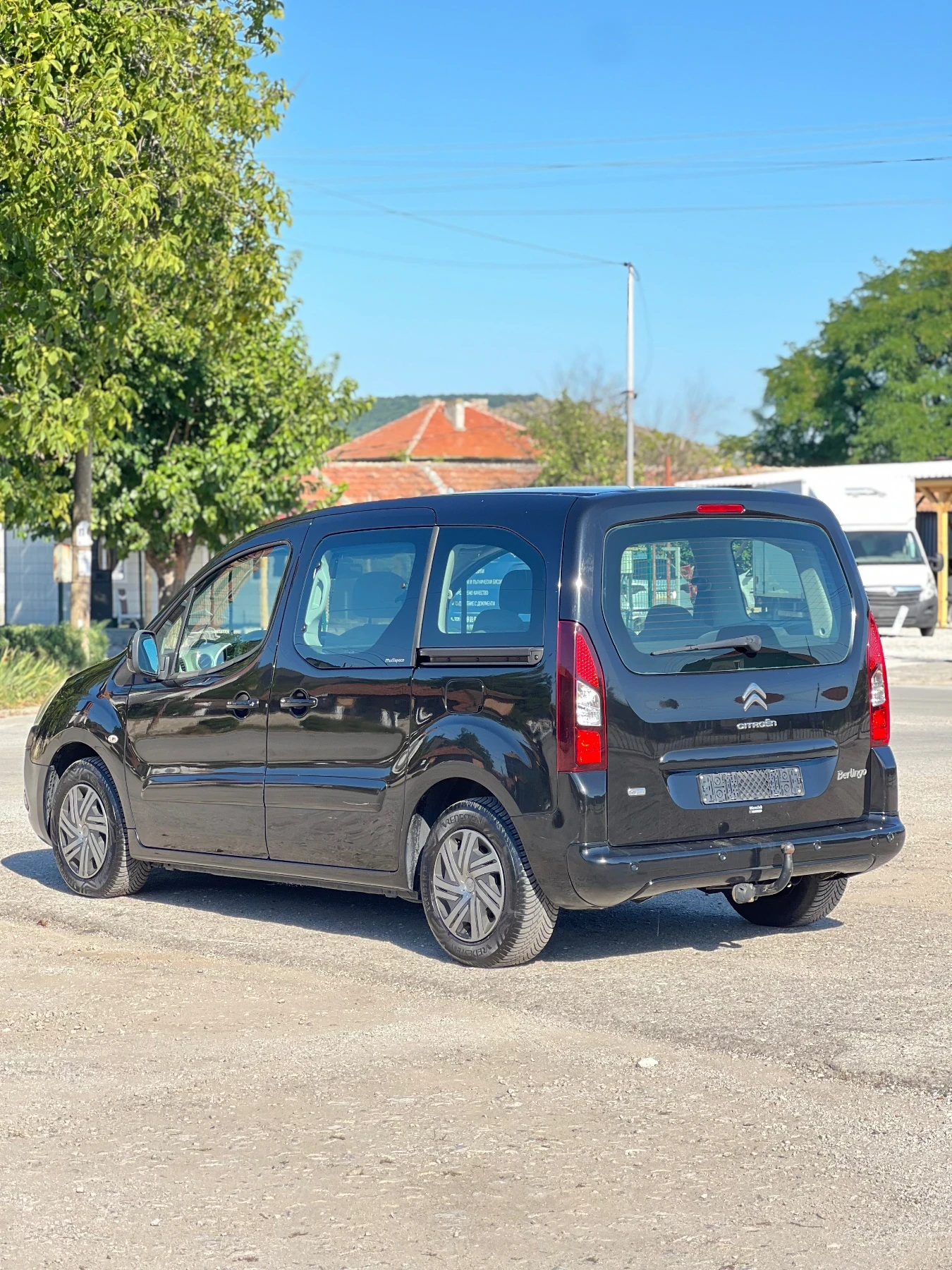 Citroen Berlingo 1.6eHDI, снимка 4 - Автомобили и джипове - 55503675