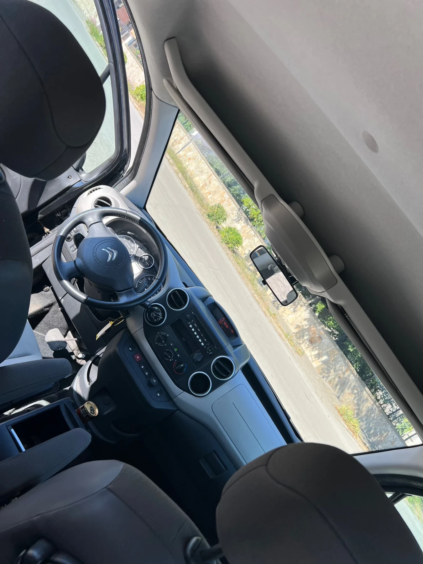 Citroen Berlingo 1.6eHDI, снимка 13 - Автомобили и джипове - 55503675