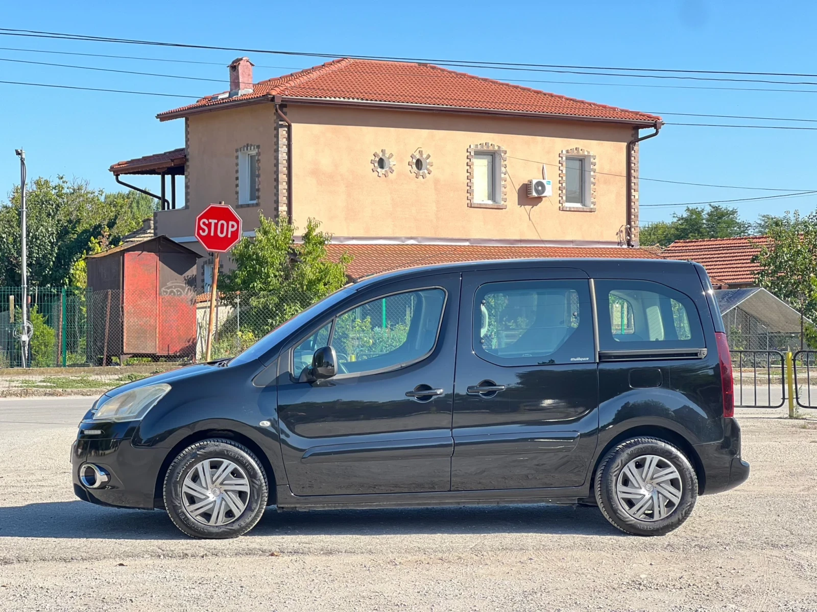 Citroen Berlingo 1.6eHDI, снимка 3 - Автомобили и джипове - 55503675