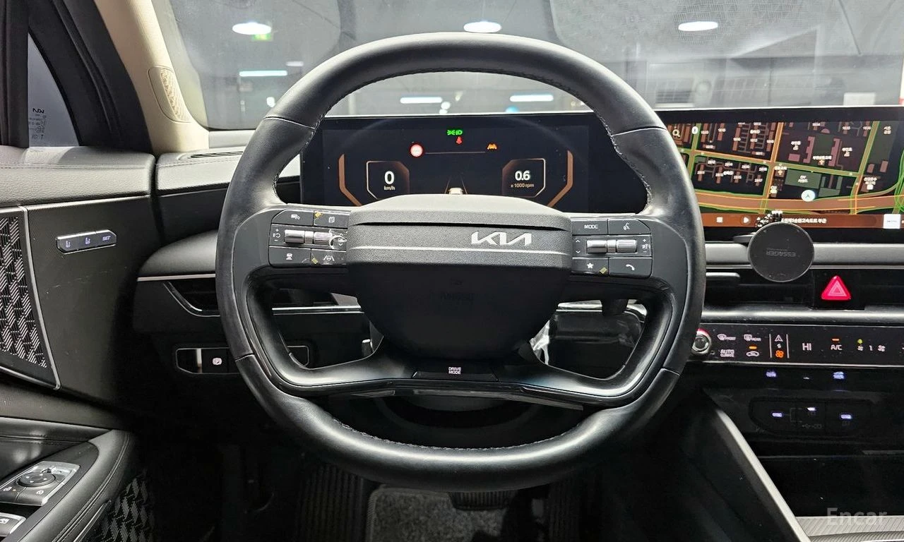 Kia K8 3.5* LPG* NOGLESSE* EDITON* ОБДУХВАНЕ* МАСАЖ* LANE, снимка 7 - Автомобили и джипове - 55532380