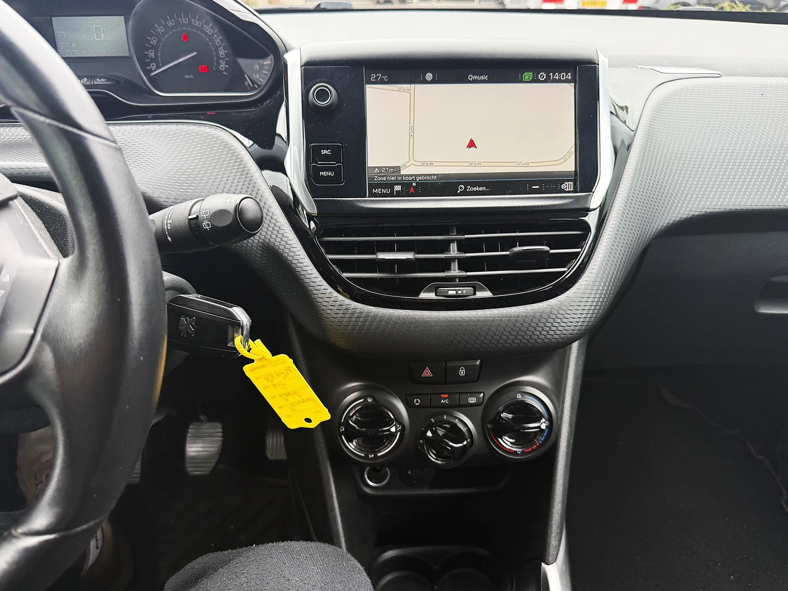 Peugeot 2008, снимка 7 - Автомобили и джипове - 55626268