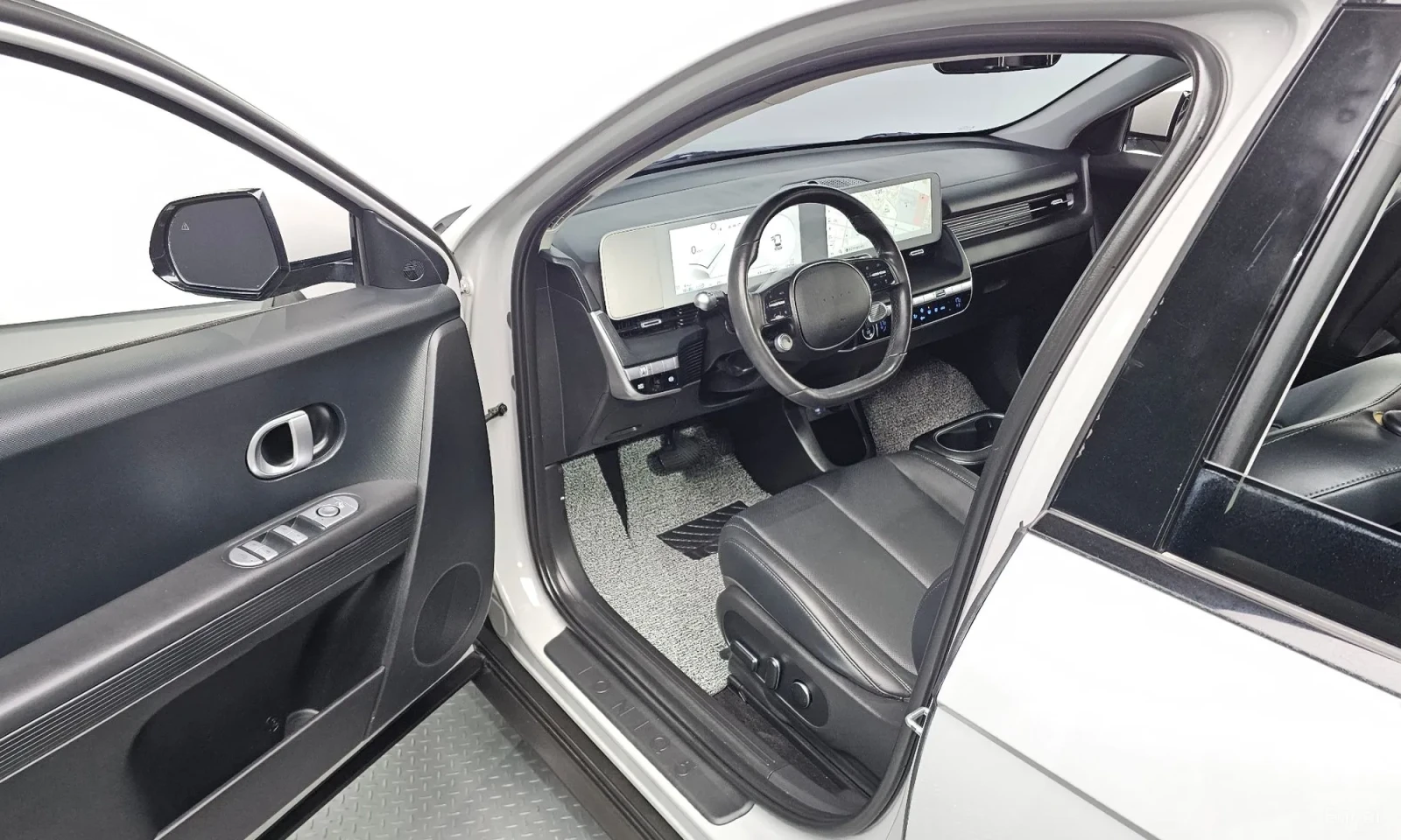 Hyundai Ioniq 5 Long range\АВАНСОВО ПЛАЩАНЕ\ТОП ЦЕНА, снимка 11 - Автомобили и джипове - 56181799