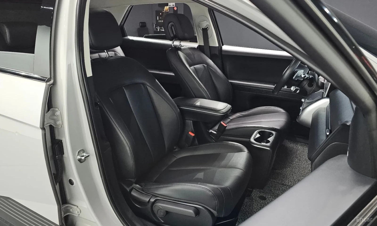 Hyundai Ioniq 5 Long range\АВАНСОВО ПЛАЩАНЕ\ТОП ЦЕНА, снимка 10 - Автомобили и джипове - 56181799