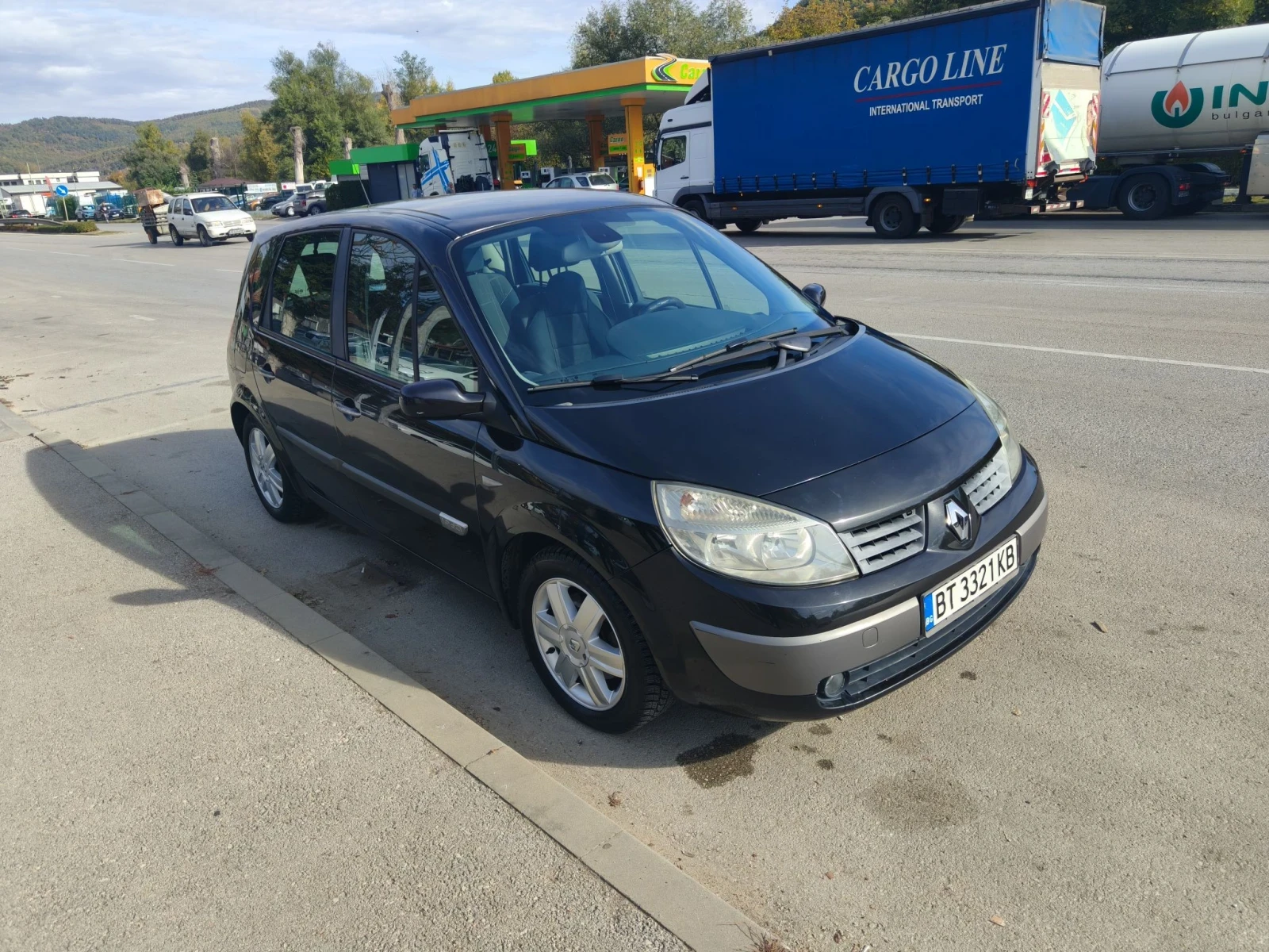 Renault Scenic 1.9dci, снимка 3 - Автомобили и джипове - 56426201