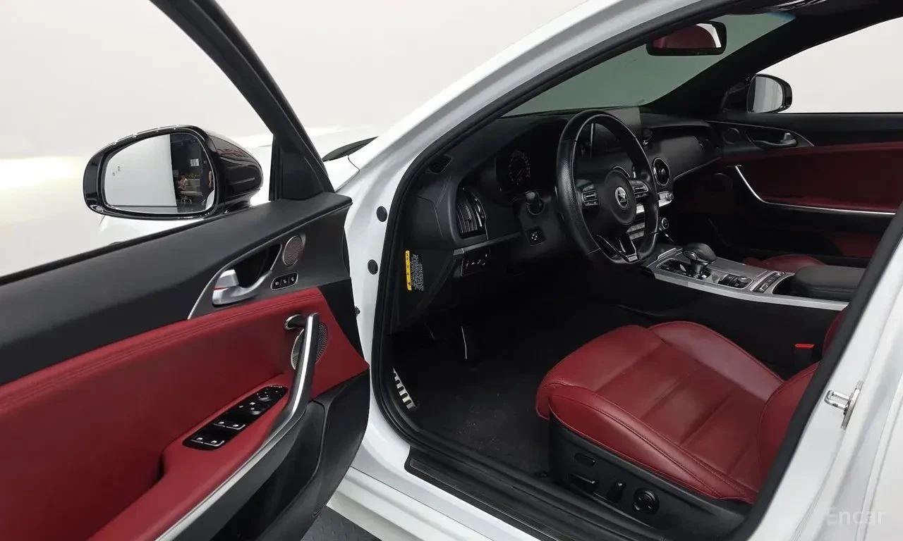 Kia Stinger, снимка 6 - Автомобили и джипове - 56736767