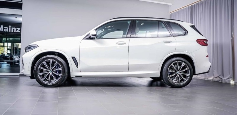 BMW X5 xDrive40i*M Sportpaket*LASER*LED*ГАРАНЦИЯ, снимка 3 - Автомобили и джипове - 46274955
