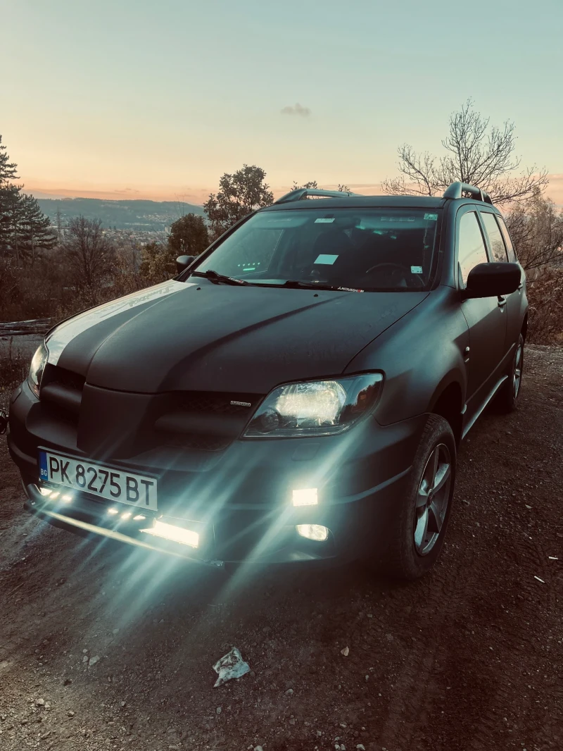 Mitsubishi Outlander Течна газ 2.0, снимка 3 - Автомобили и джипове - 53001960