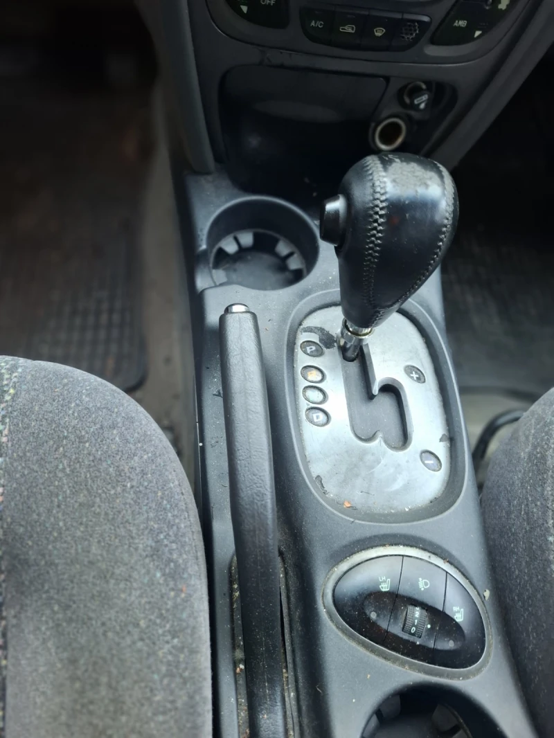 Hyundai Santa fe, снимка 8 - Автомобили и джипове - 52430191