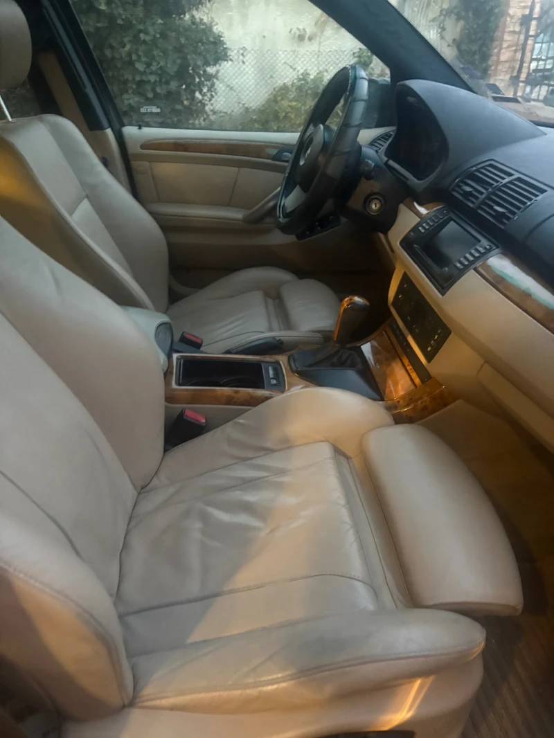 BMW X5, снимка 16 - Автомобили и джипове - 52487740