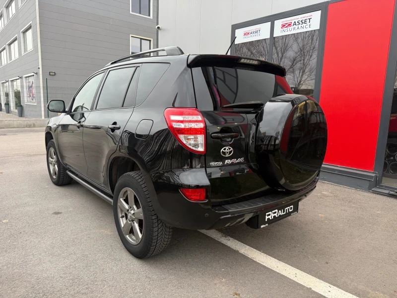 Toyota Rav4 2.0i 4x4, снимка 2 - Автомобили и джипове - 52655178