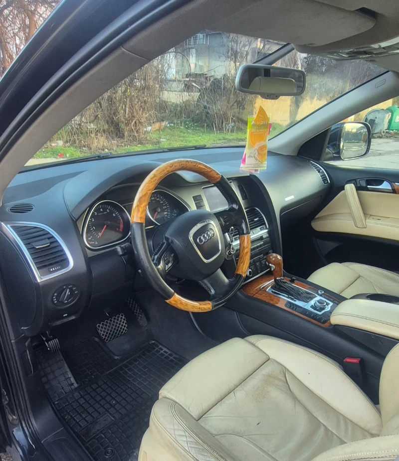Audi Q7 4.2 FSI, снимка 2 - Автомобили и джипове - 52907610