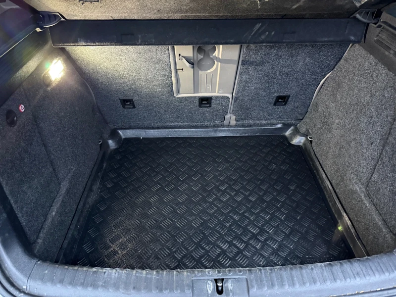 VW Tiguan 2.0 TDI 4Motion, снимка 10 - Автомобили и джипове - 53345030