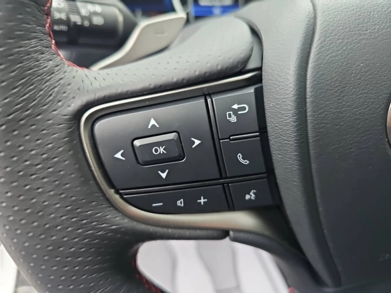 Lexus UX * 300h F SPORT * CARFAX * ОБДУХВАНЕ* ШИБИДАХ* , снимка 16 - Автомобили и джипове - 53371500