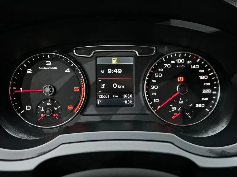 Audi Q3 2.0 TDI Quattro, снимка 8 - Автомобили и джипове - 55128641