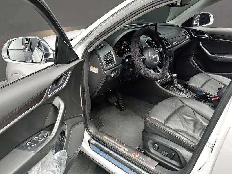 Audi Q3 2.0 TDI Quattro, снимка 12 - Автомобили и джипове - 55128641