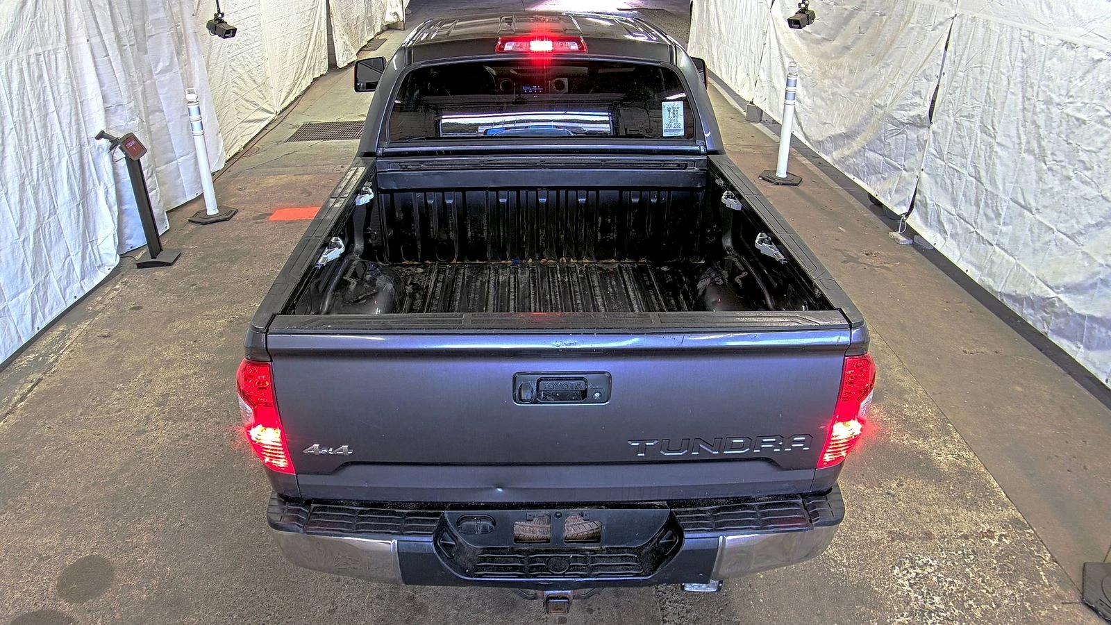 Toyota Tundra SR5 Crew Cab Extra Short Bed - изображение 6