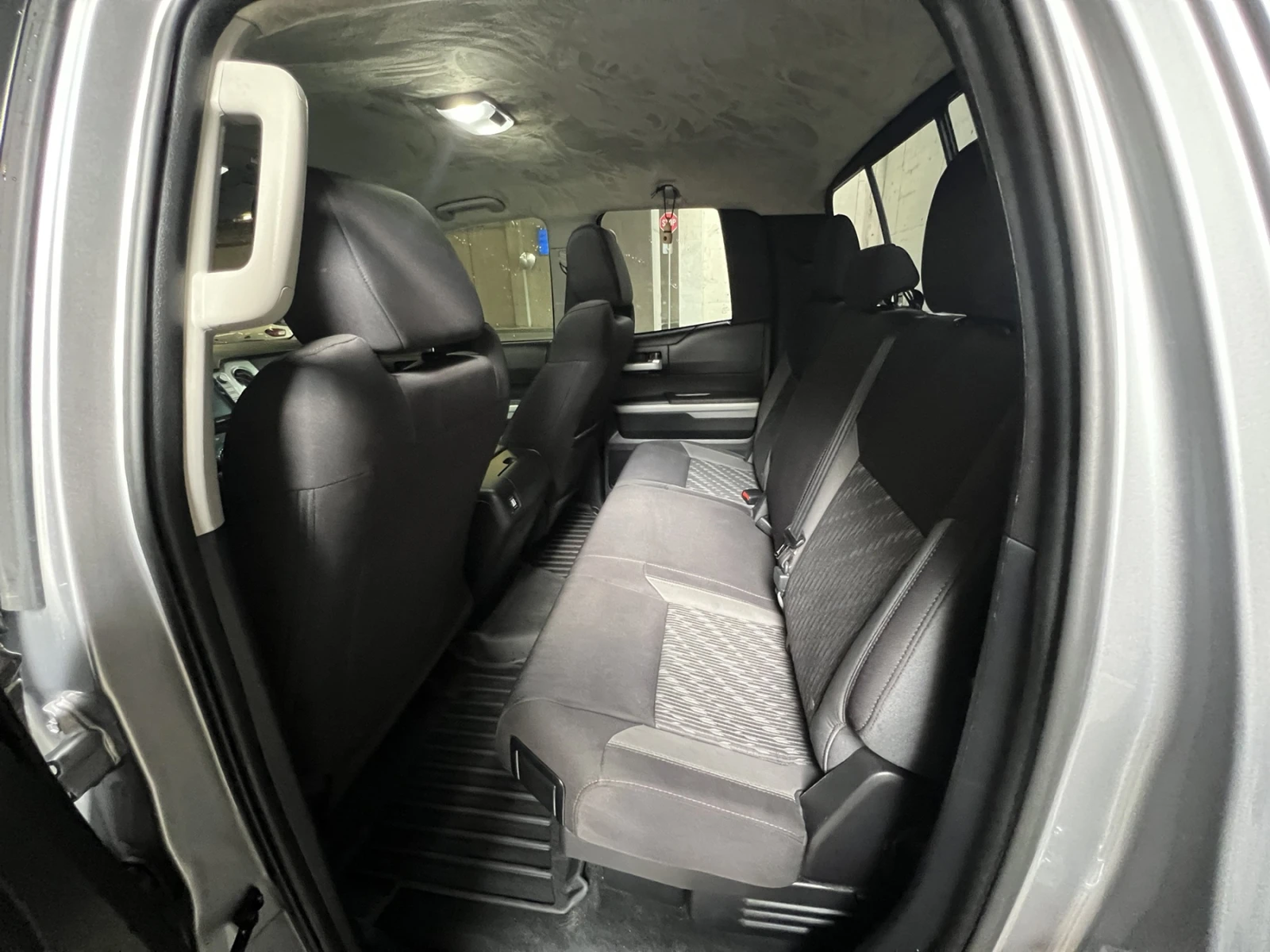 Toyota Tundra 5.7i/4x4/  | Mobile.bg   13