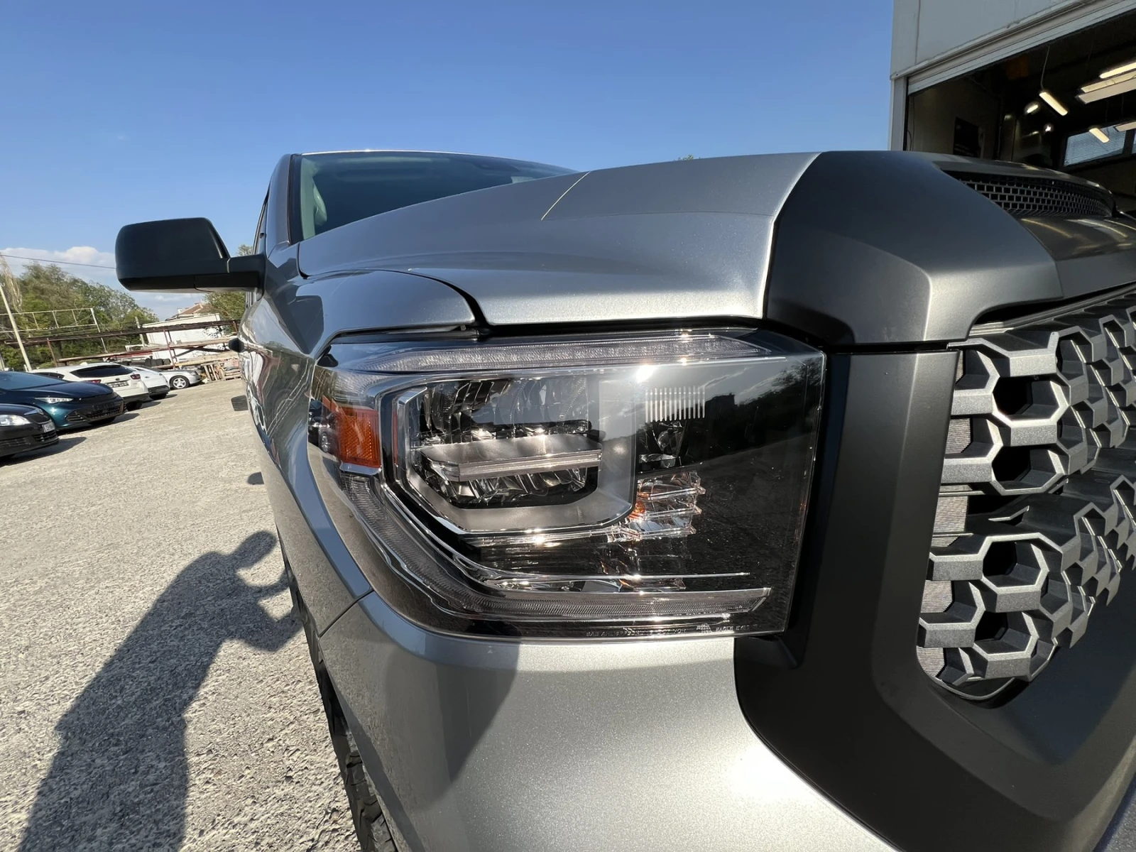 Toyota Tundra 5.7i/4x4/ ГАЗ - изображение 9