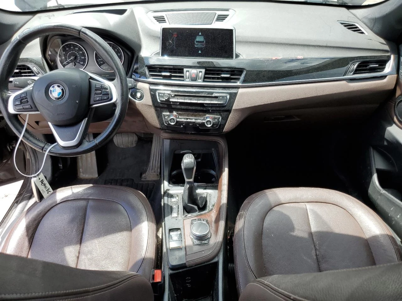BMW X1 XDRIVE28I ФИКСИРАНА ЦЕНА! ПОДГРЕВ/HEAD-UP/ПАНО - изображение 8