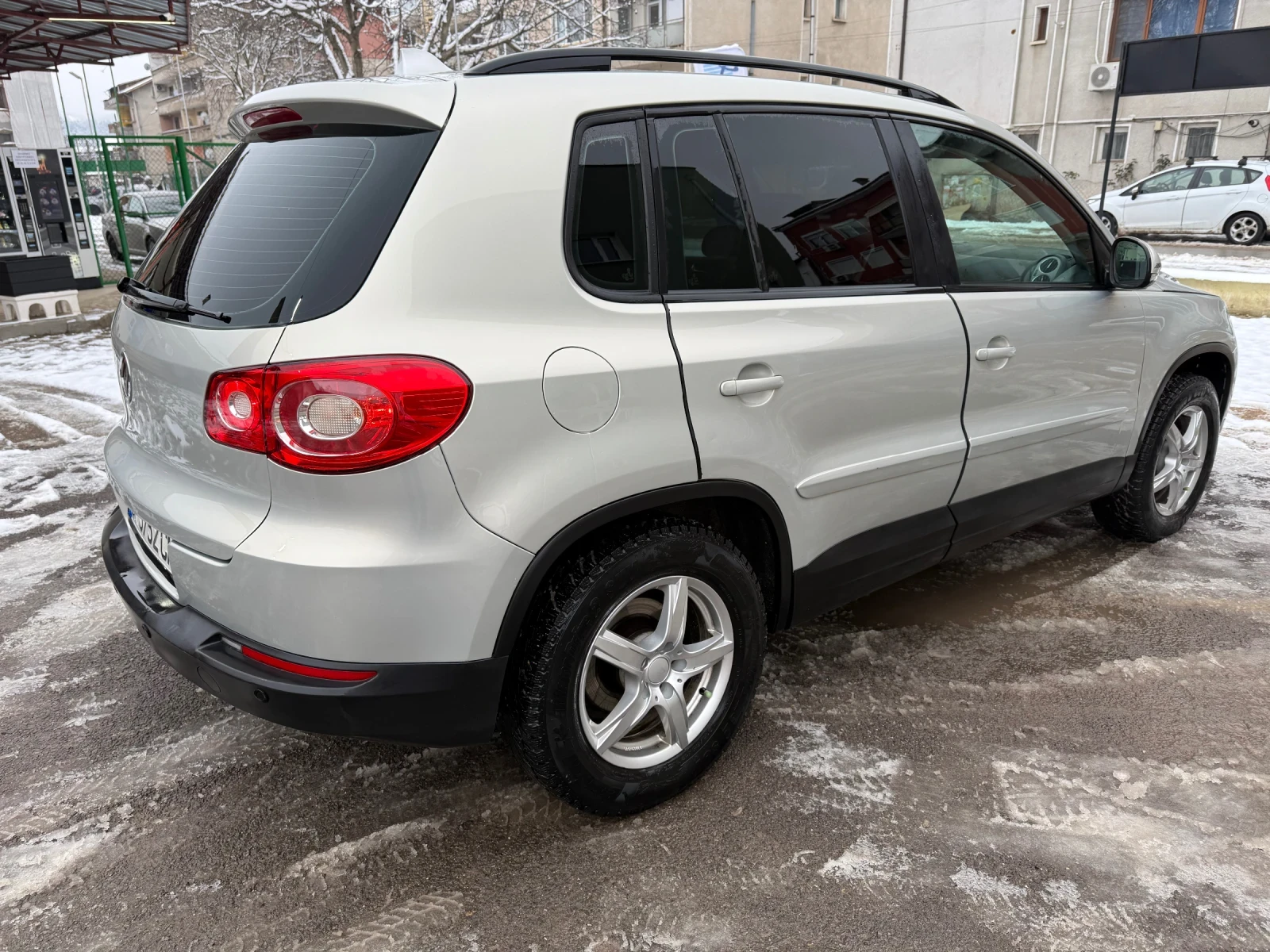 VW Tiguan 2.0 TDI 4Motion - изображение 4