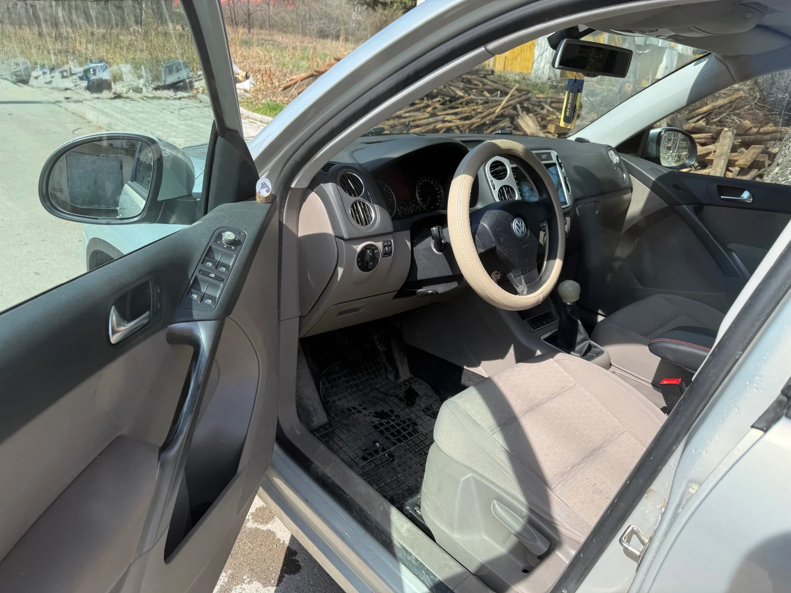 VW Tiguan 2.0 TDI 4Motion, снимка 7 - Автомобили и джипове - 53345030