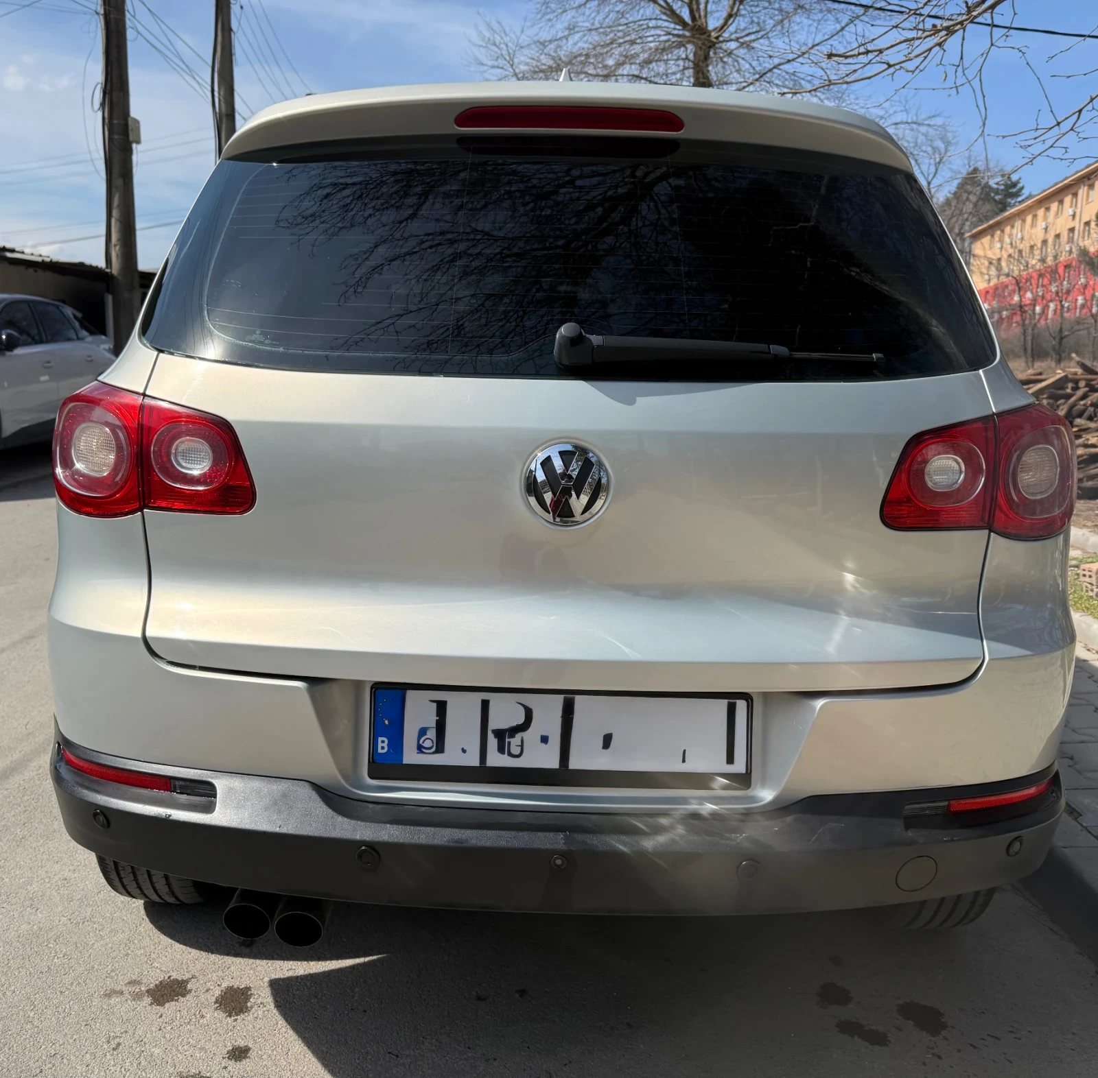 VW Tiguan 2.0 TDI 4Motion, снимка 4 - Автомобили и джипове - 53345030