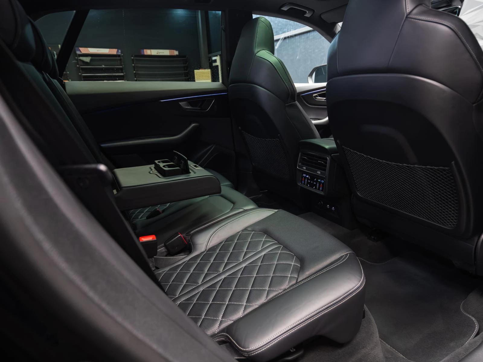 Audi SQ8 * CERAMIC* Quattro* B&O* ���������* Carbon* PANO*  | Mobile.bg � ����������� 9
