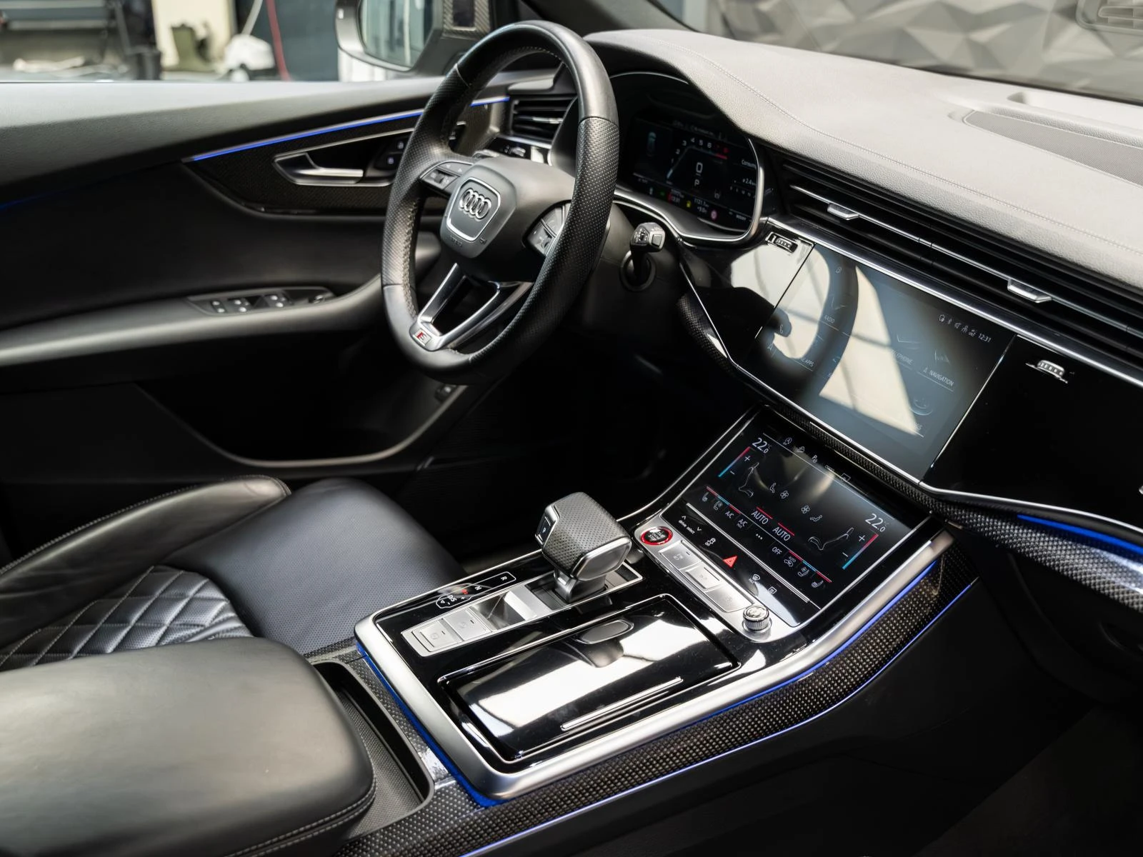 Audi SQ8 * CERAMIC* Quattro* B&O* ���������* Carbon* PANO*  | Mobile.bg � ����������� 11