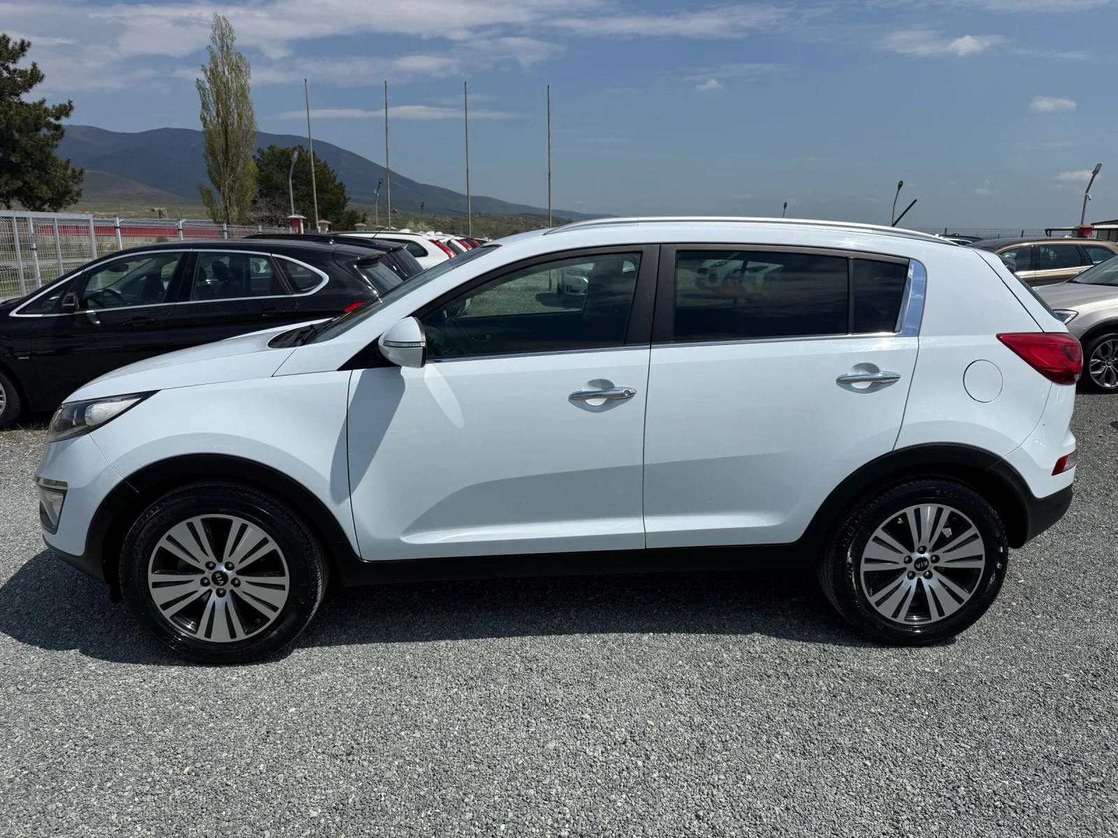 Kia Sportage (KATO НОВА), снимка 10 - Автомобили и джипове - 54253755