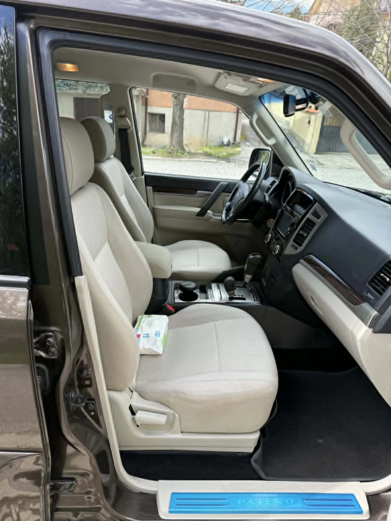 Mitsubishi Pajero, снимка 12 - Автомобили и джипове - 54414228