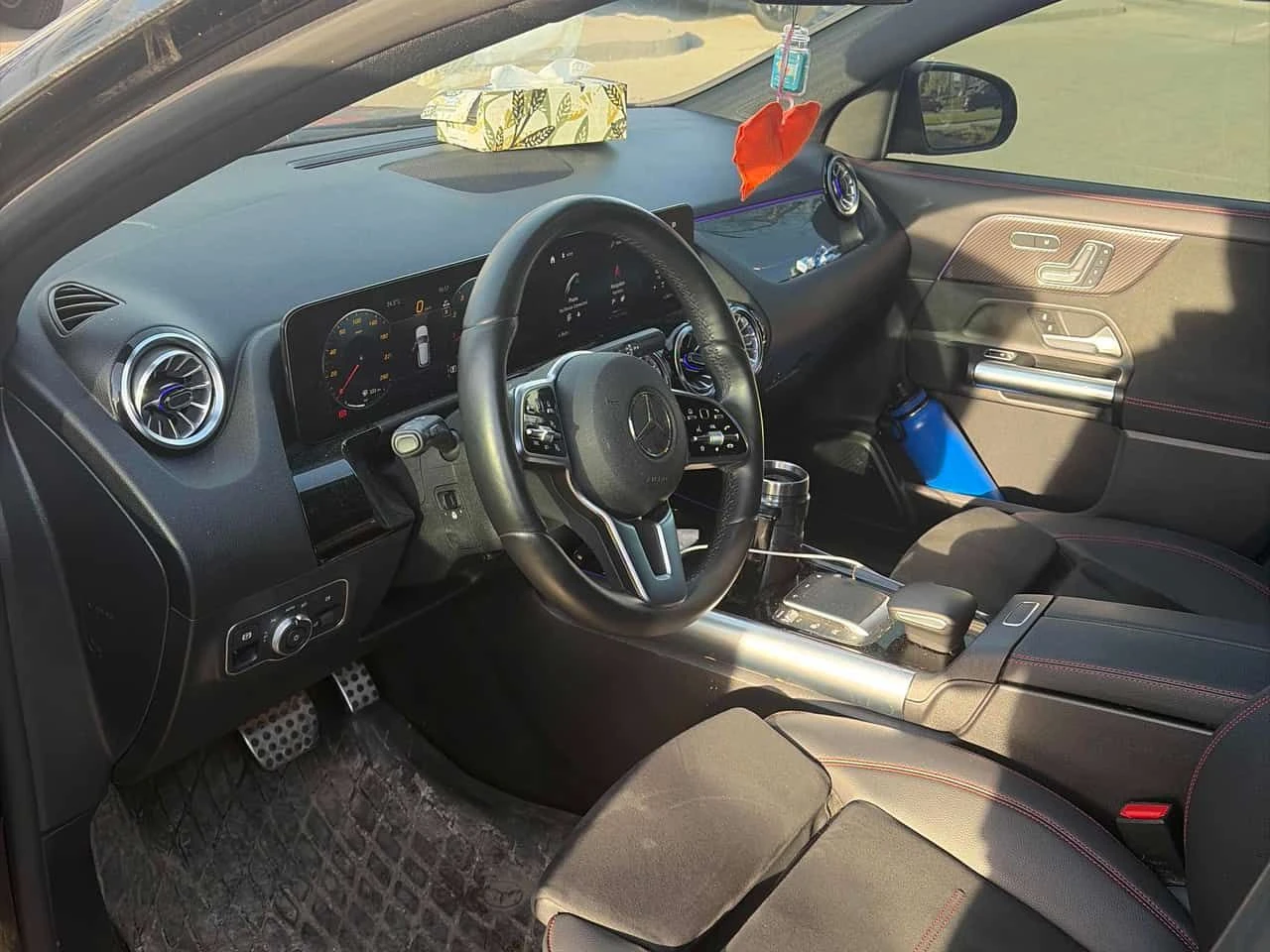 Mercedes-Benz GLA * 250 * 2 КЛЮЧА* ПОДГРЕВ* PANO* KEYLESS* , снимка 5 - Автомобили и джипове - 54425246