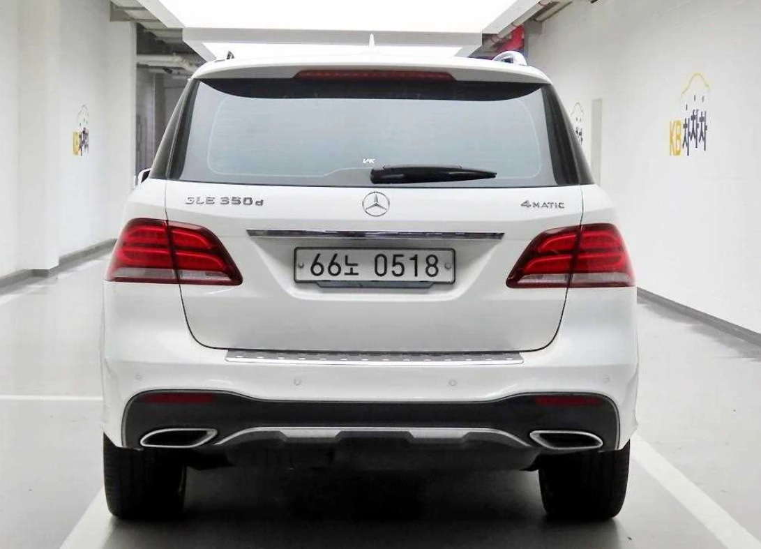 Mercedes-Benz GLE 350 AMG | MЪРТВА ТОЧКА | ПОДГРЕВИ | ОБДУХВАНЕ, снимка 2 - Автомобили и джипове - 54493335