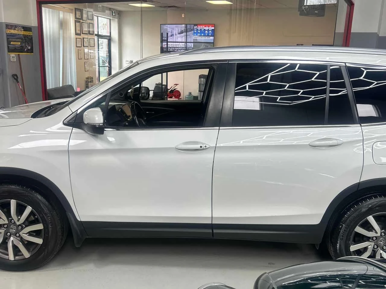 Honda Pilot * EX * CARFAX * 2 КЛЮЧА * KEYLESS * ПОДГРЕВ, снимка 2 - Автомобили и джипове - 54598051