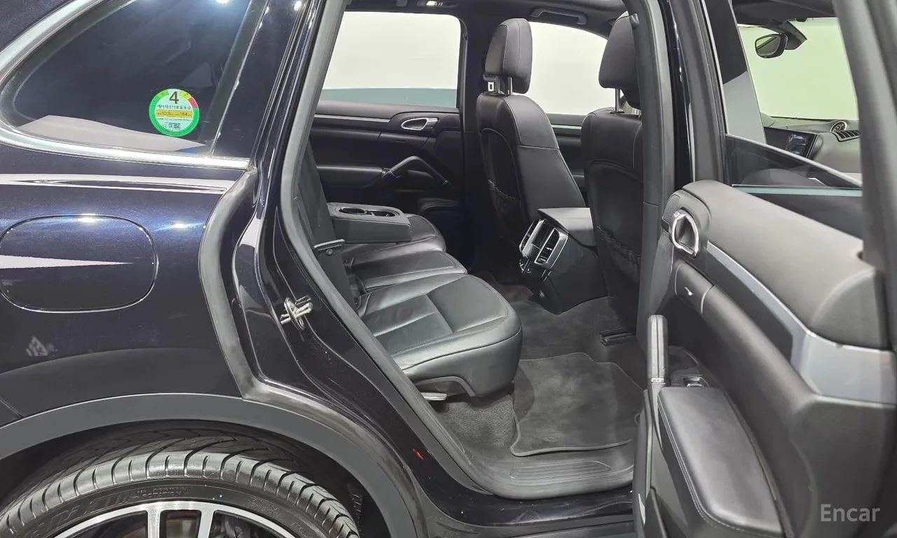 Porsche Cayenne * 3.0 Diesel * АВТОКРЕДИТ БЕЗ ПЪРВОНАЧАЛНА ВНОСКА*, снимка 12 - Автомобили и джипове - 56021561