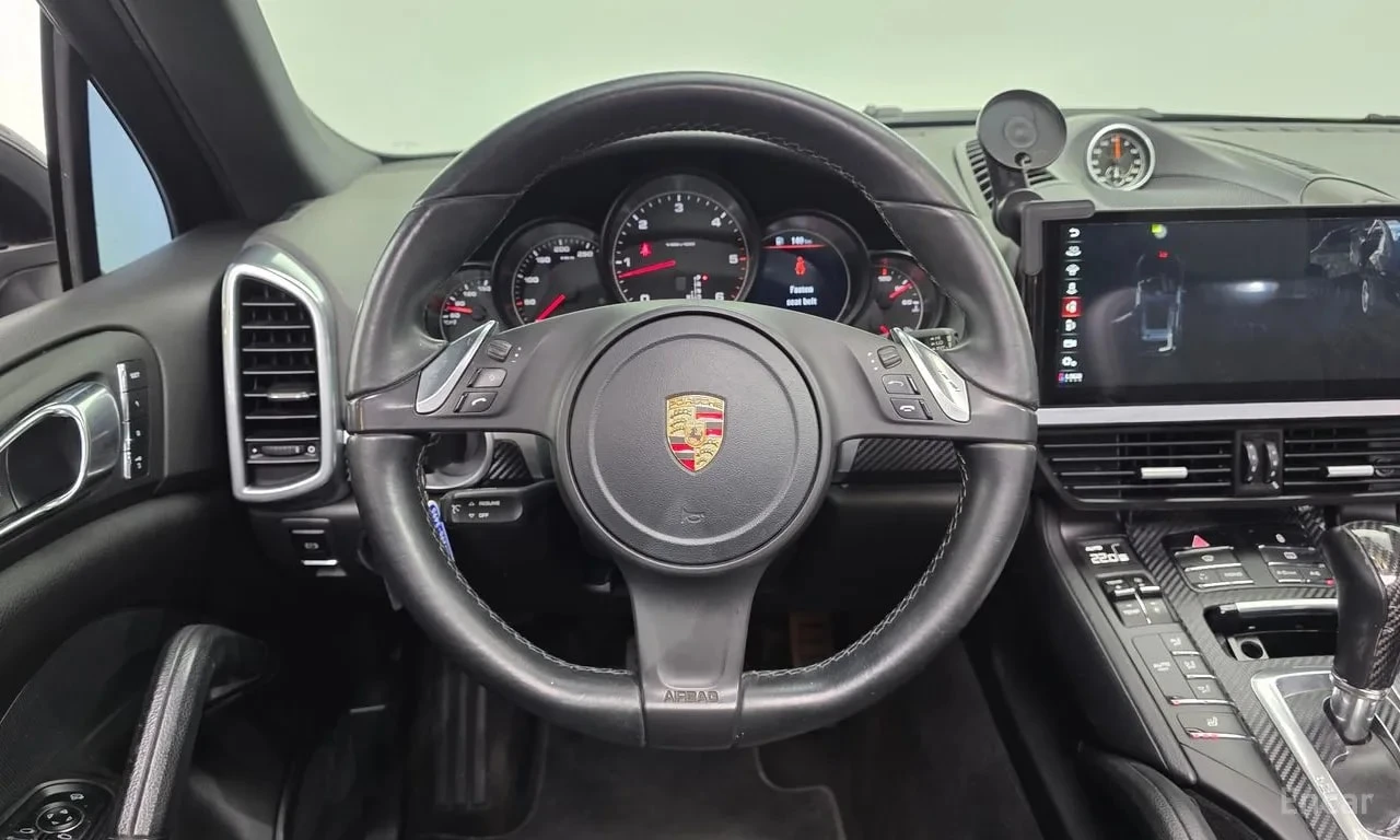 Porsche Cayenne * 3.0 Diesel * АВТОКРЕДИТ БЕЗ ПЪРВОНАЧАЛНА ВНОСКА*, снимка 13 - Автомобили и джипове - 56021561