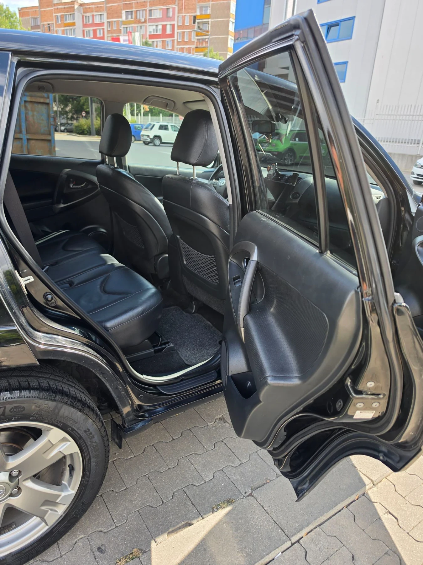 Toyota Rav4 D-CAT , снимка 13 - Автомобили и джипове - 56205063