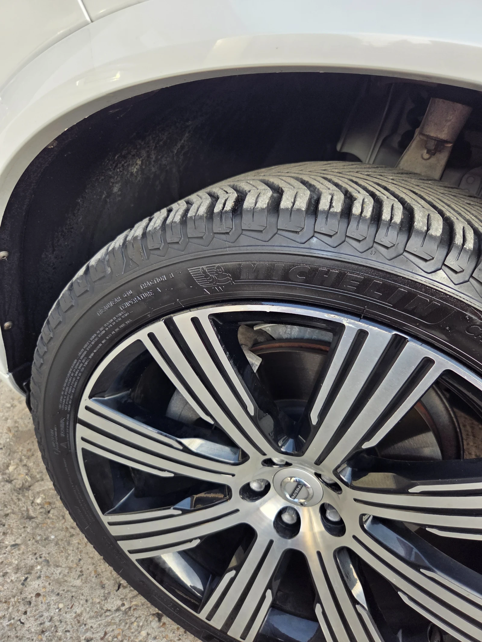Volvo Xc90, снимка 2 - Автомобили и джипове - 56351183