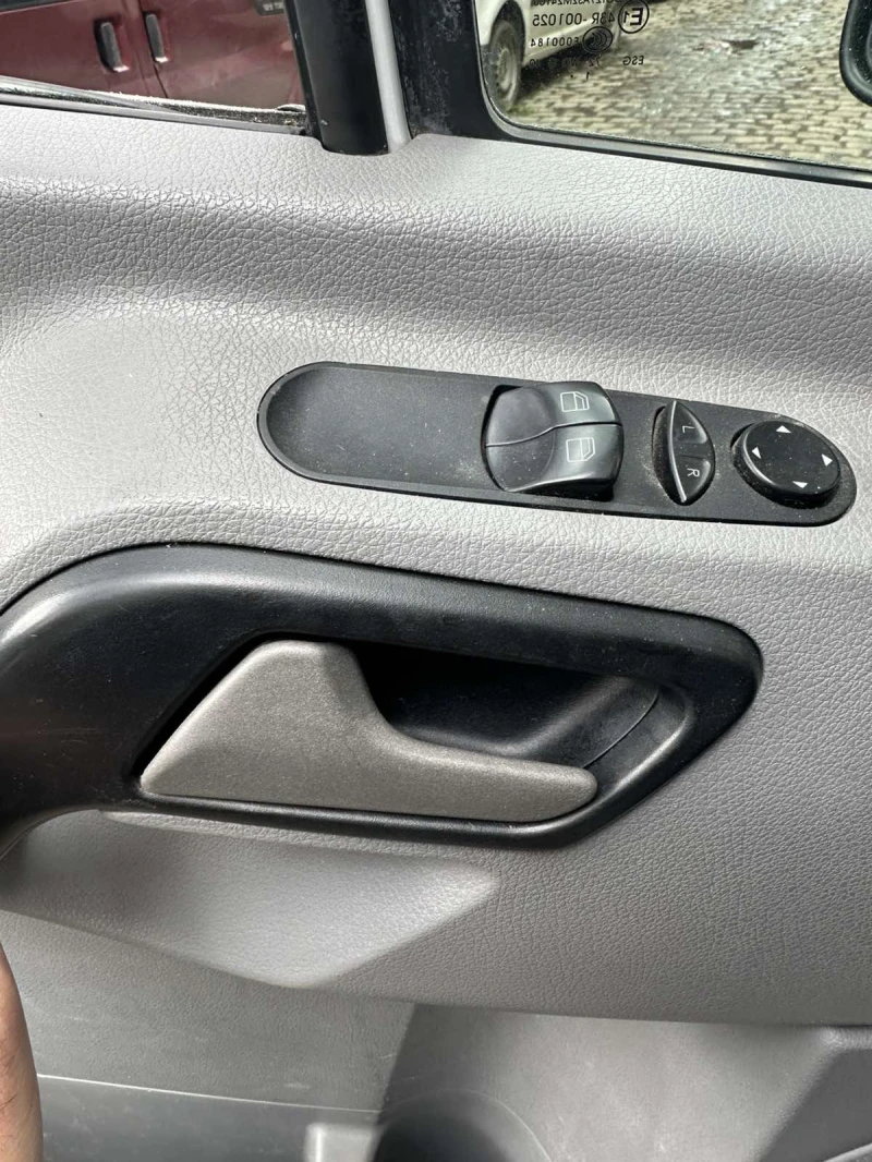 Mercedes-Benz Sprinter 516 2.2CDi, снимка 8 - Бусове и автобуси - 49792921