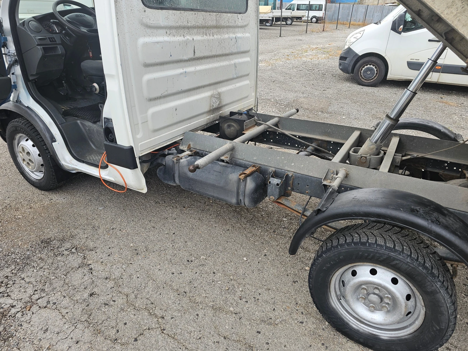 Iveco Daily 2.3d camocfal, снимка 11 - Бусове и автобуси - 56078555