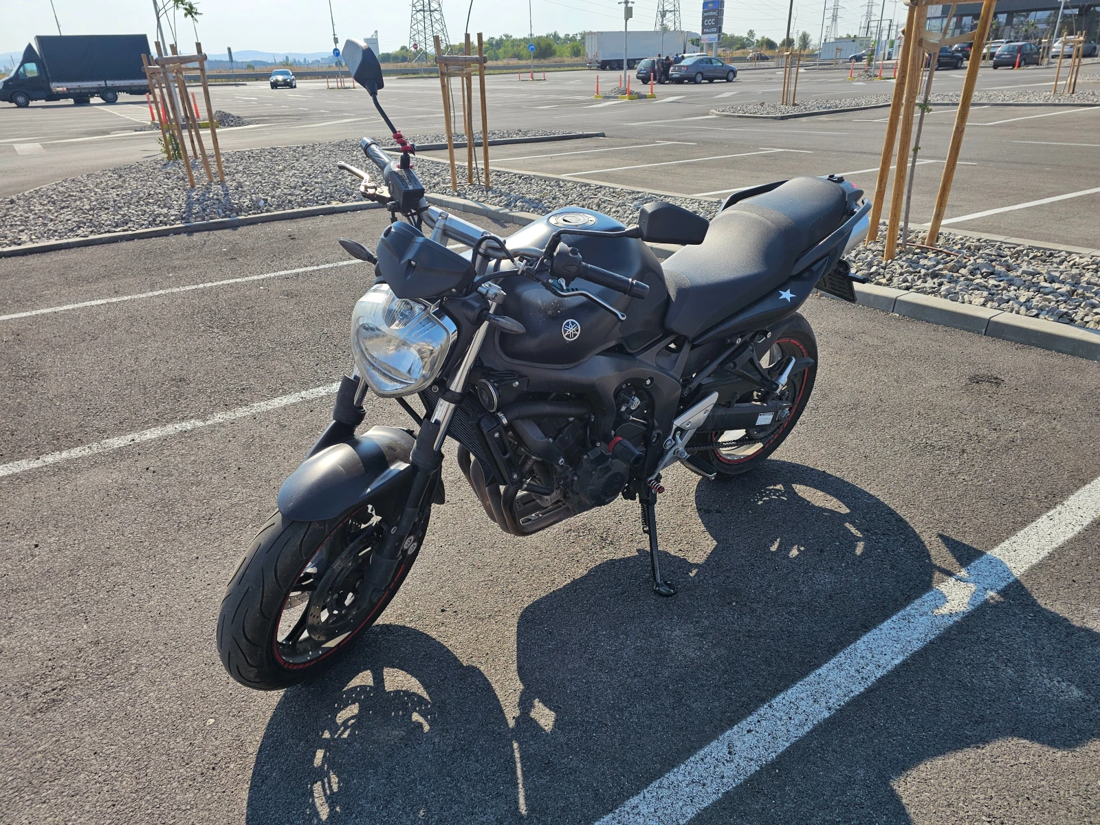 Yamaha FZ6