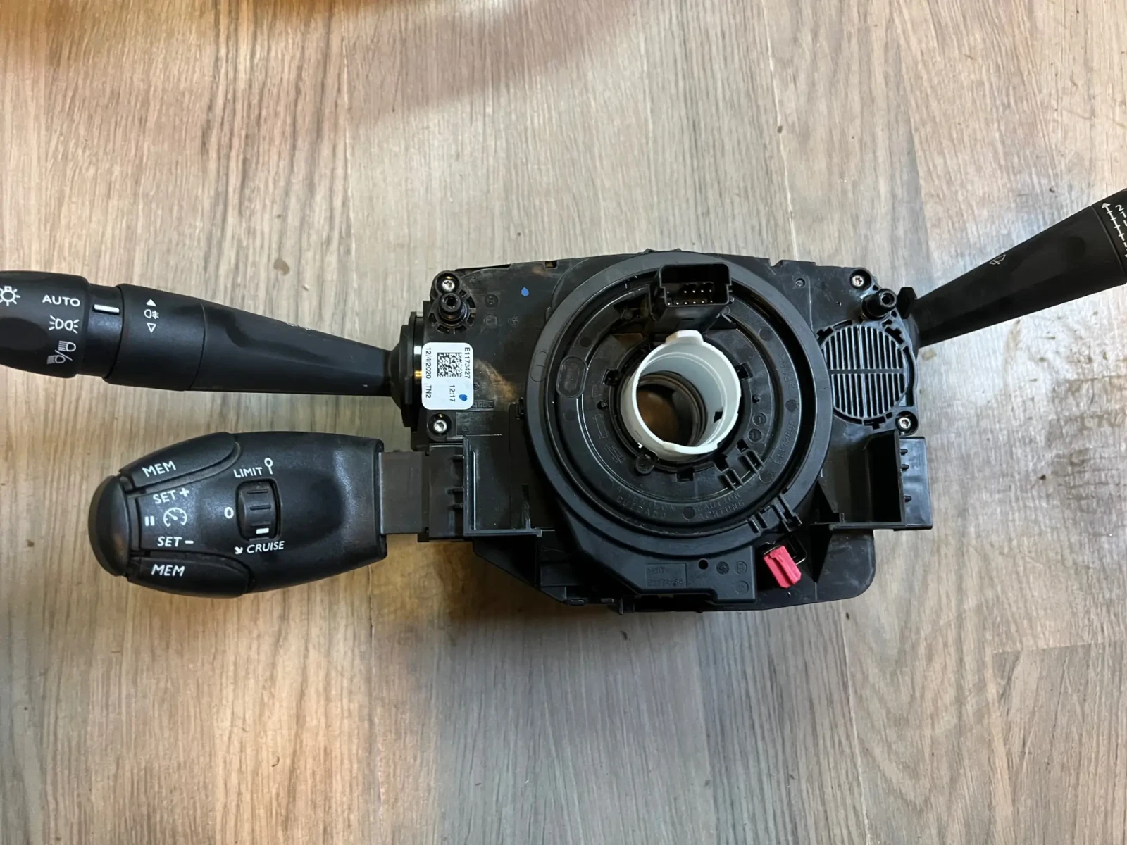 98369259ZD00       Peugeot 208 II 2 VALEO-COMEVO - CEM00 | Mobile.bg   1