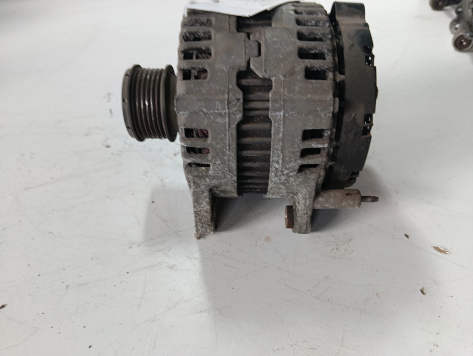 алтернатор 2.0 TDI VW Passat