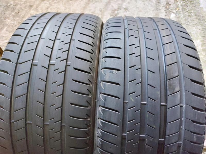 Гуми Летни 275/35R21, снимка 1 - Гуми и джанти - 35994381